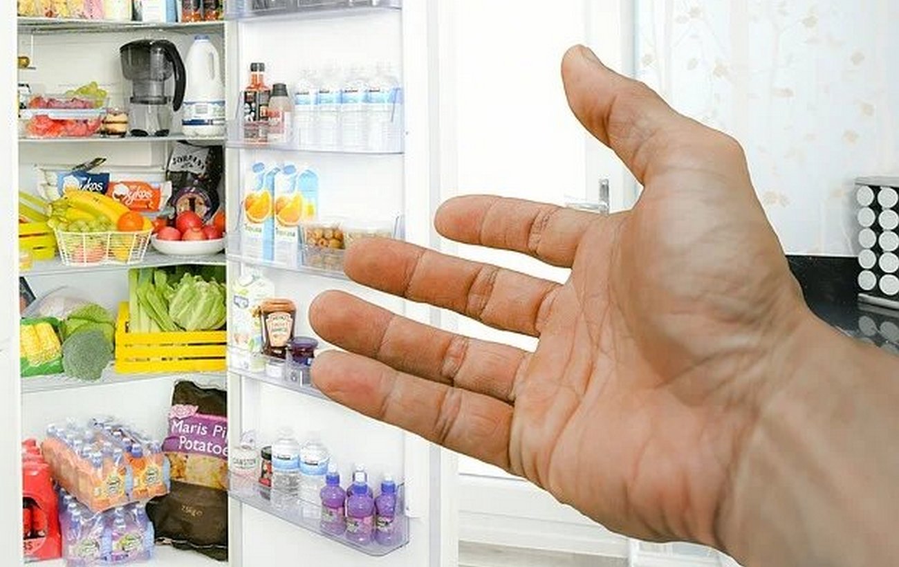 Как плохой сон связан с перееданием: доктор рассказала, почему стоить наладить режим питания