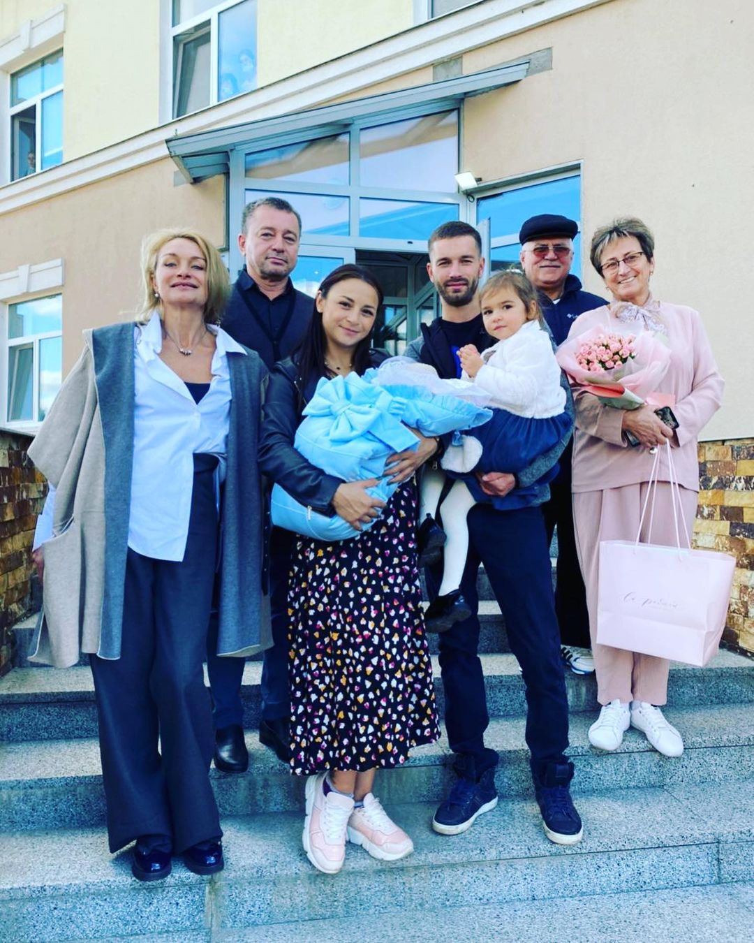 Безумно люблю: Илона Гвоздева празднует первую большую дату сынули (трогательные снимки)