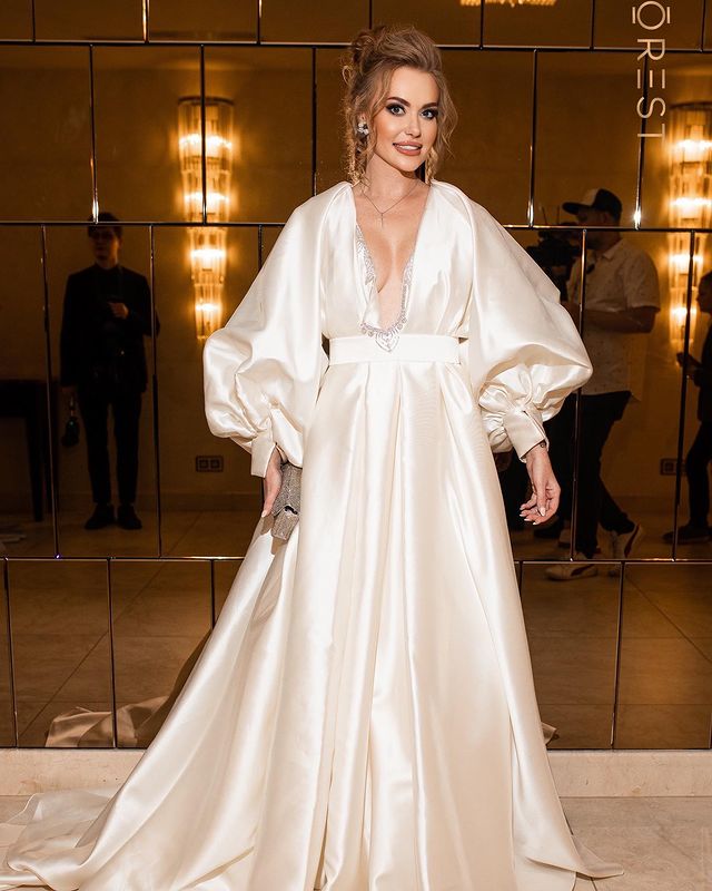 Слава Камінська в розкішному "весільному" вбранні заговорила про похід в РАГС: "справжня наречена"