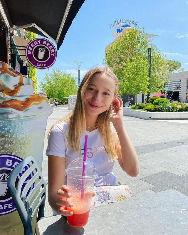 Могу начать рожать в любой момент: жена Павлика призналась, как проходит ее беременность