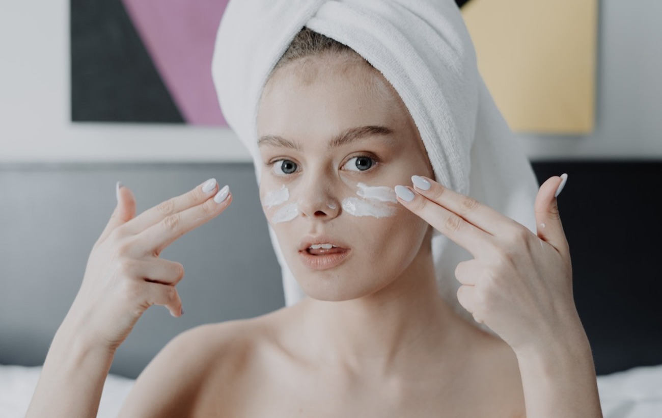 Тримаємо курс на красу: косметолог розповіла про важливі правила весняного догляду