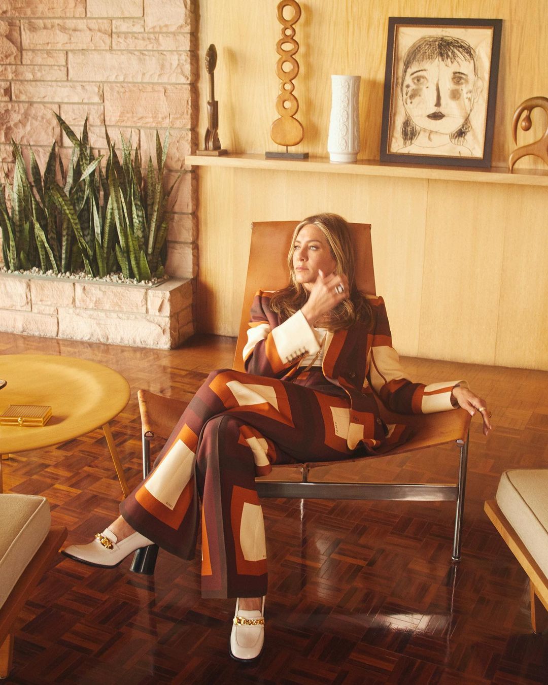 Їй точно 52? Дженніфер Еністон захопила стрункою фігурою у відвертій зйомці