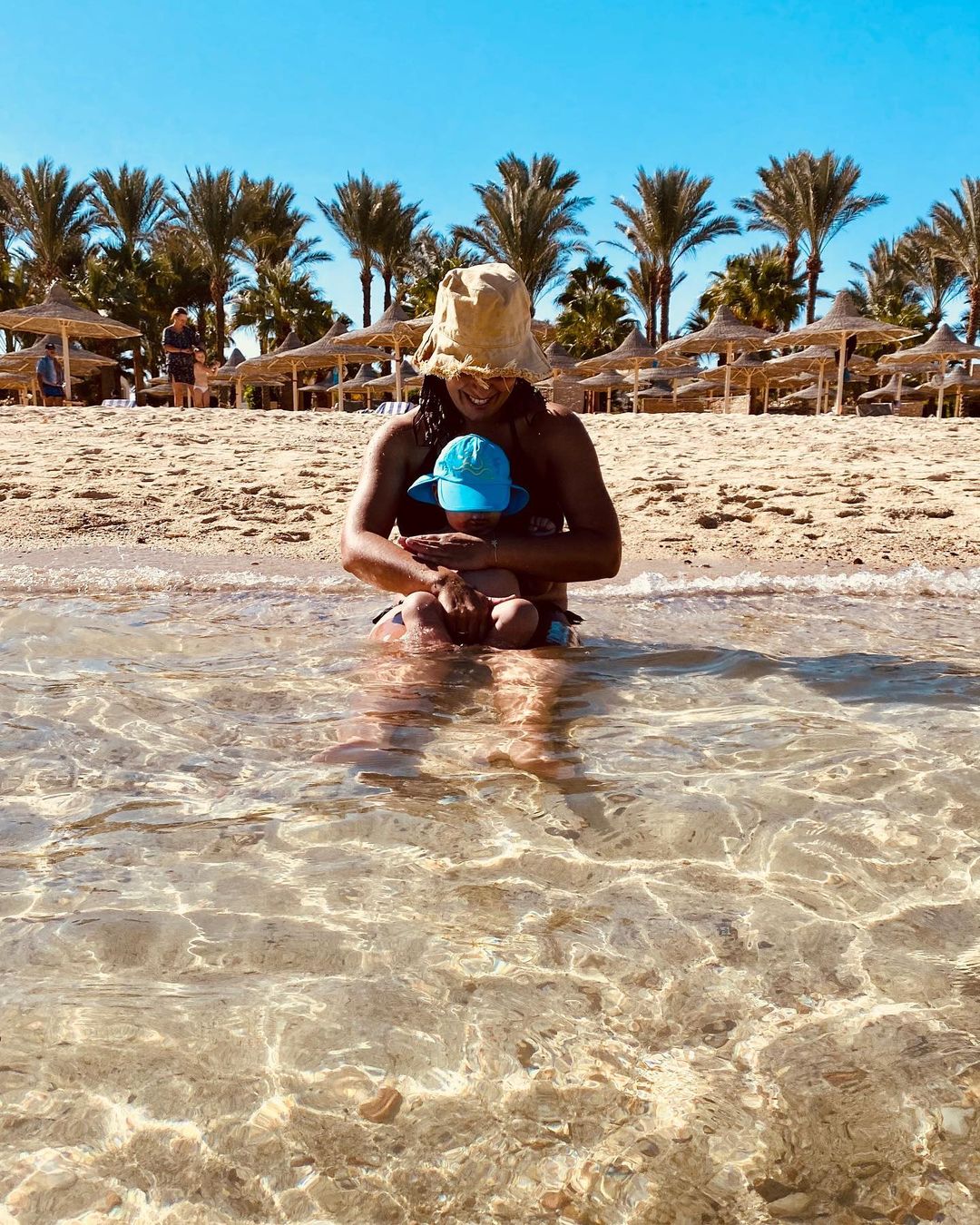 Який же він гарненький: Джамала захопила фанатів знімком з сином на відпочинку