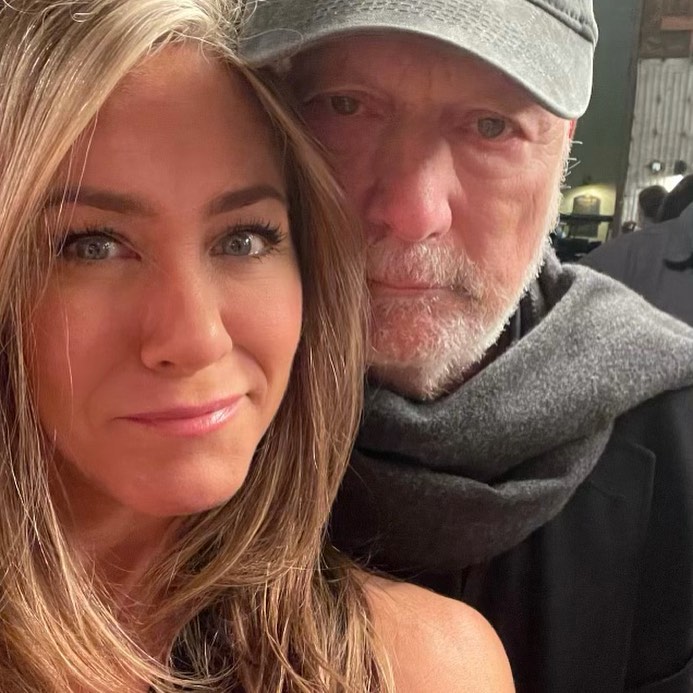 Всі в зборі: Дженніфер Еністон зворушила фанатів закулісними фото &quot;Друзів&quot;