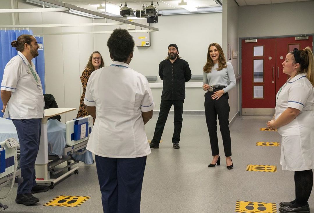 Пальто в клітку і кашеміровий светр: Кейт Миддлтон демонструє, як носити трендові речі цієї осені