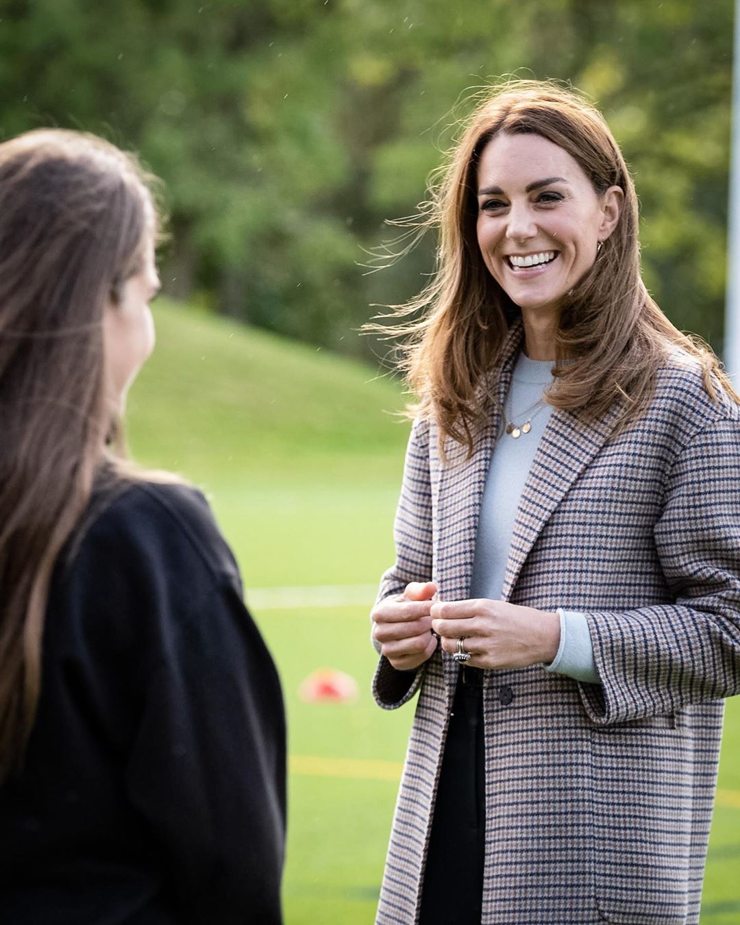 Пальто в клітку і кашеміровий светр: Кейт Миддлтон демонструє, як носити трендові речі цієї осені