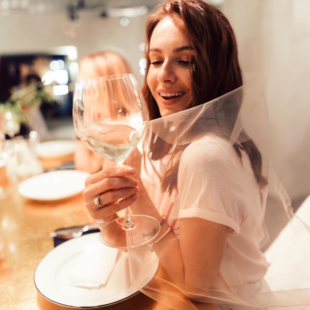 Остапчук раскрыл интересные подробности своей свадьбы: одно в другое заходит