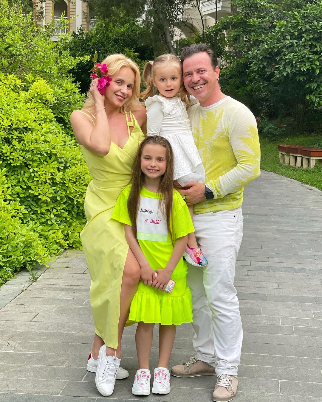 Сюрприз удался: счастливая Лилия Ребрик засыпала сеть яркими фото из Турции