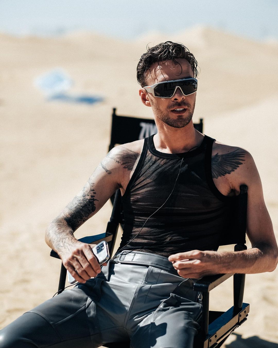 Макс Барских порадовал поклонников новым чувственным видео: "прекрасное и легкое настроение"