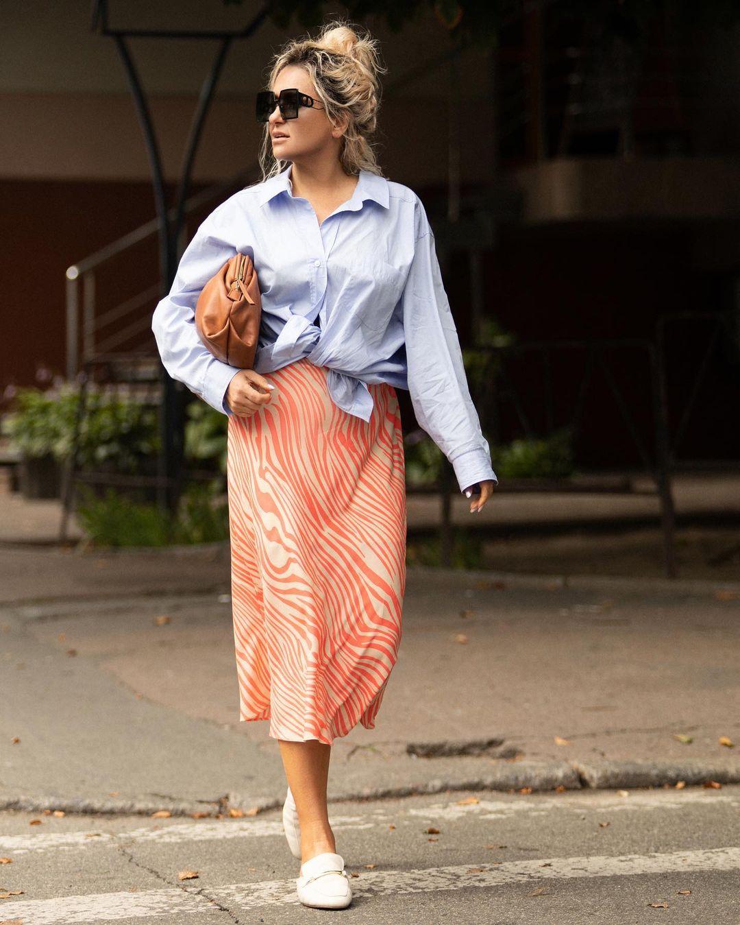 Это Голливуд: Наталья Могилевская показала, как модно носить рубашку-оверсайз