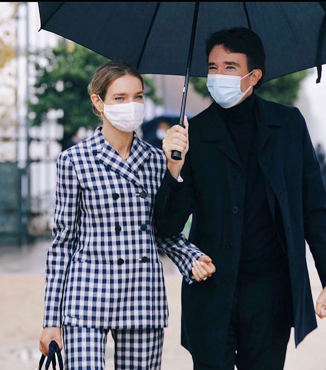 Как можно быть такой идеальной? Наталья Водянова в стильном наряде поразила сеть красотой и молодостью