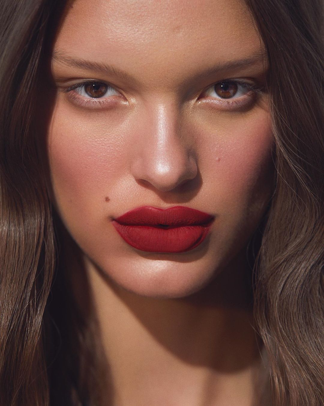 Зірвати з губ: експерти розповіли, як бачать майбутнє губної помади в умовах пандемії