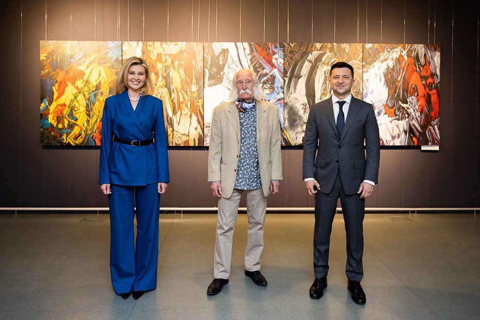 Болюче питання: стильна Зеленська розповіла, за чий рахунок одягається