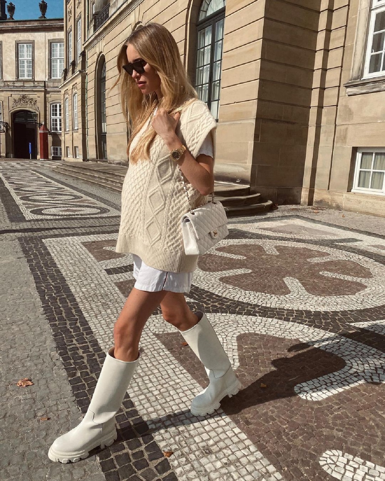 Модные образы из старых вещей: стилист рассказала, как и с чем носить одежду из прошлых сезонов