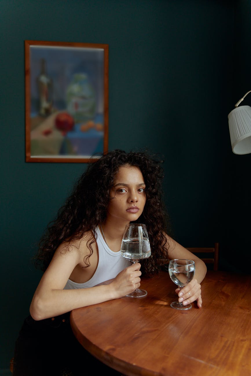 Лезут волосы после коронавируса: нутрициолог рассказала, как остановить выпадение