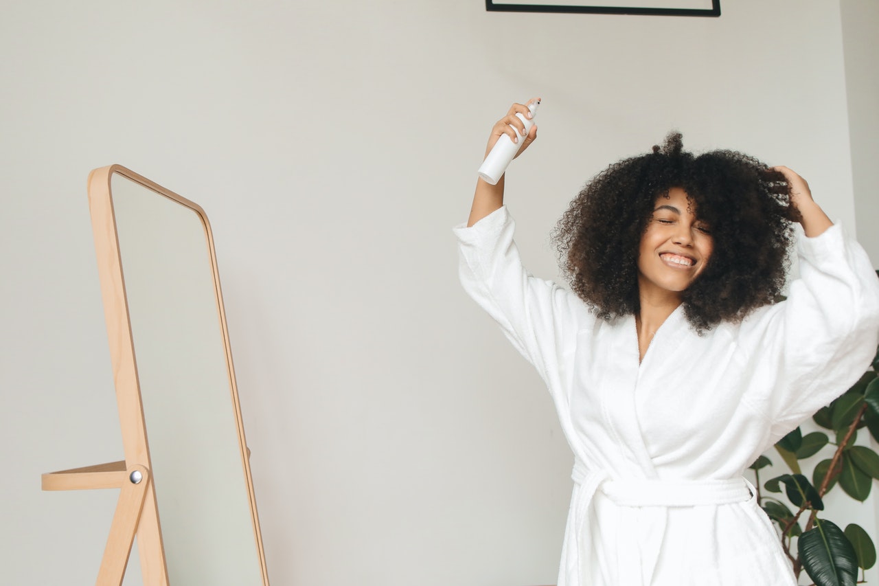 Уход за окрашенными волосами: важные правила