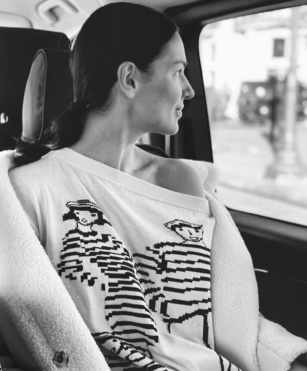 Плевать, что о тебе подумают: Маша Ефросинина оторвалась с подружками в Париже