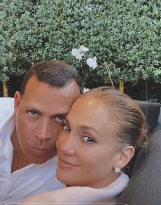 Це любов: Алекс Родрігес засипав мережу романтичними фото з Дженніфер Лопес