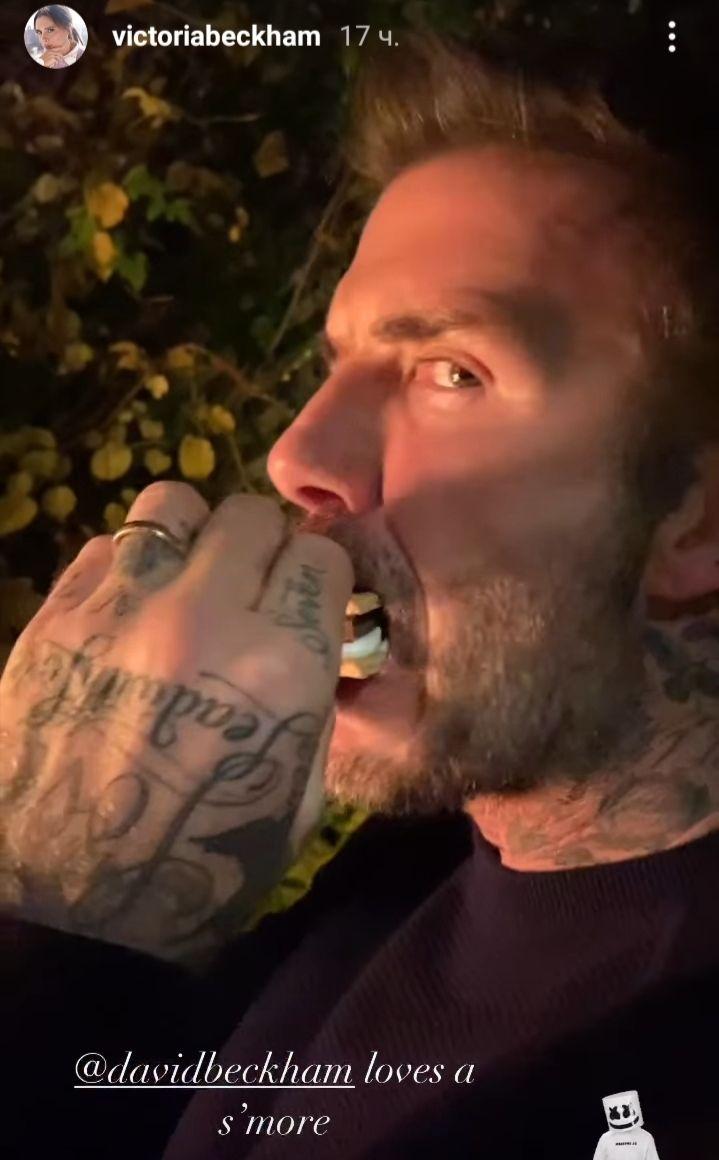 Семейная идиллия: Виктория Бекхэм показала, как весело спасается от холодов с мужем и детьми