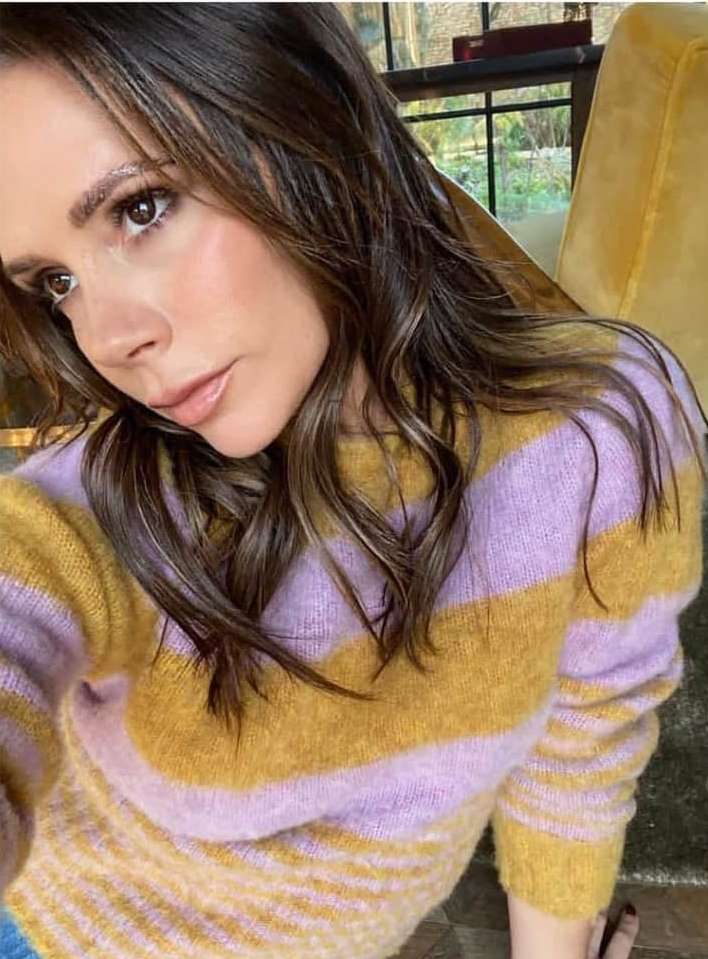 Какая же она хорошенькая! Виктория Бекхэм порадовала новым фото подросшей дочери