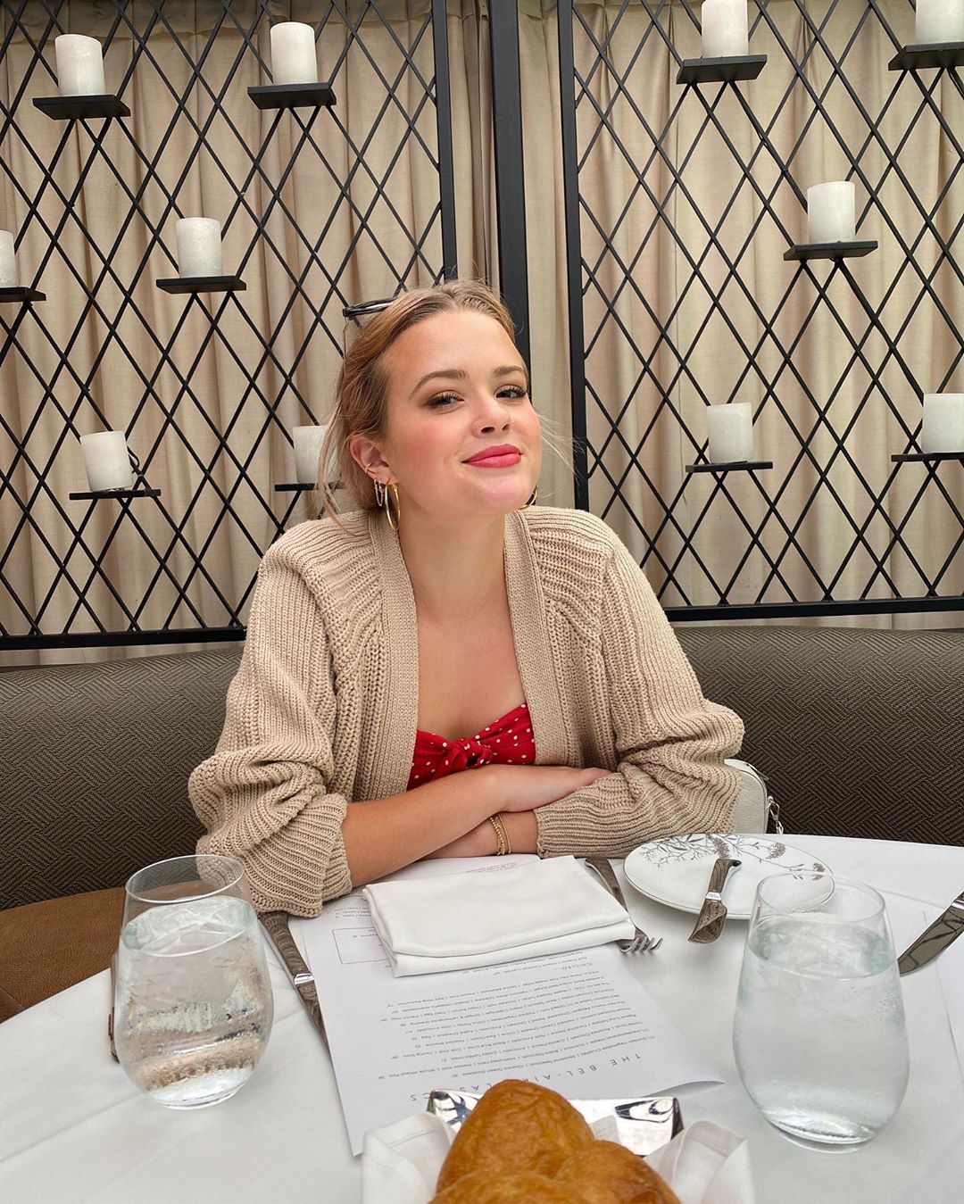 Така ж, як і в 20: Різ Уізерспун довела, що практично не змінилася за 24 роки