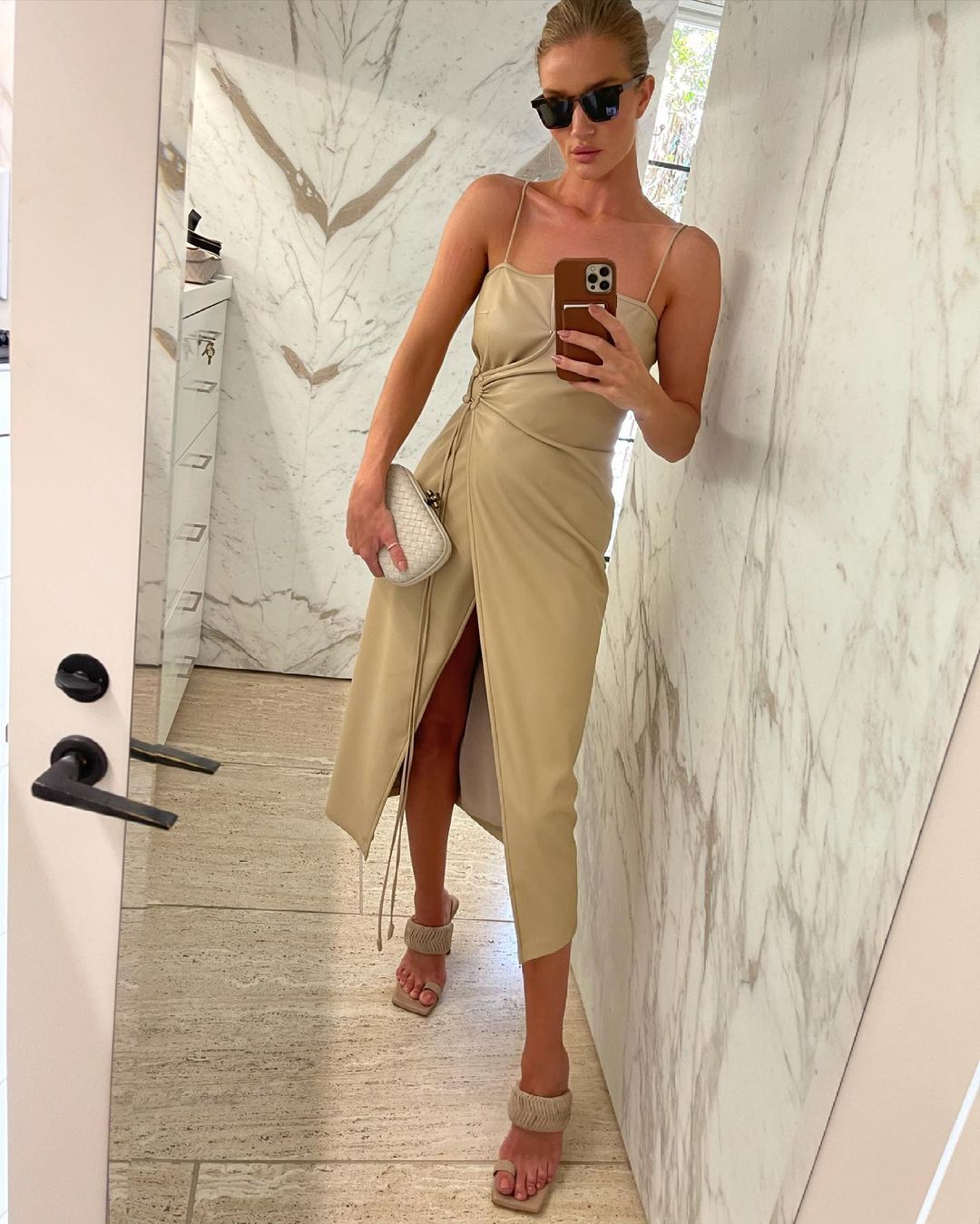 Взяти на замітку: Роузі Хантінгтон-Уайтлі показала топ-10 образів на літо