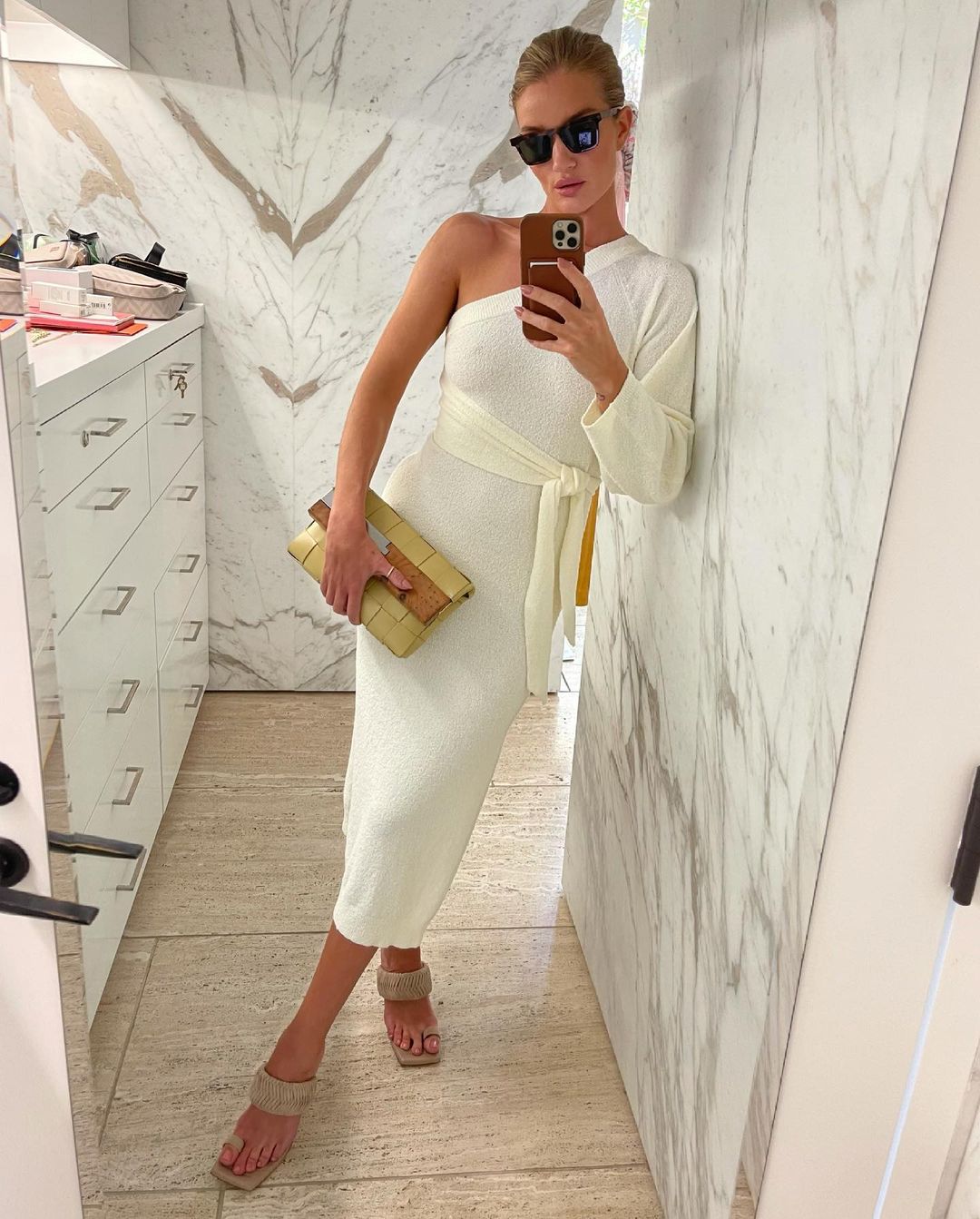 Взяти на замітку: Роузі Хантінгтон-Уайтлі показала топ-10 образів на літо