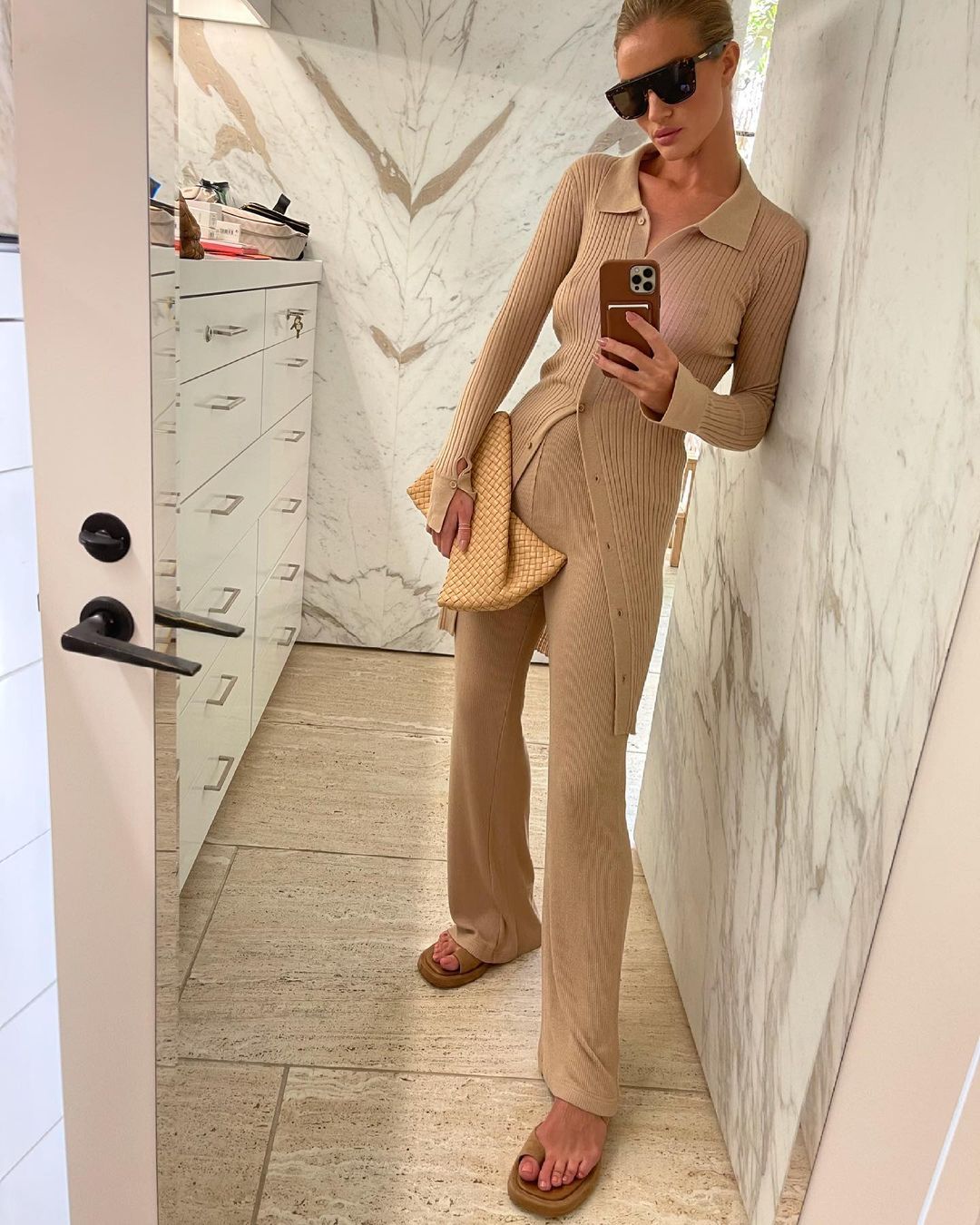 Взяти на замітку: Роузі Хантінгтон-Уайтлі показала топ-10 образів на літо