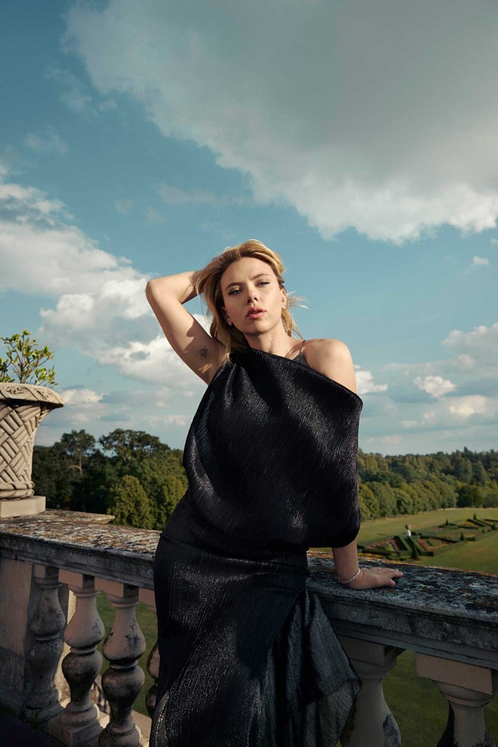 Глаз не отвести: Скарлетт Йоханссон покорила красотой в роскошных нарядах от-кутюр