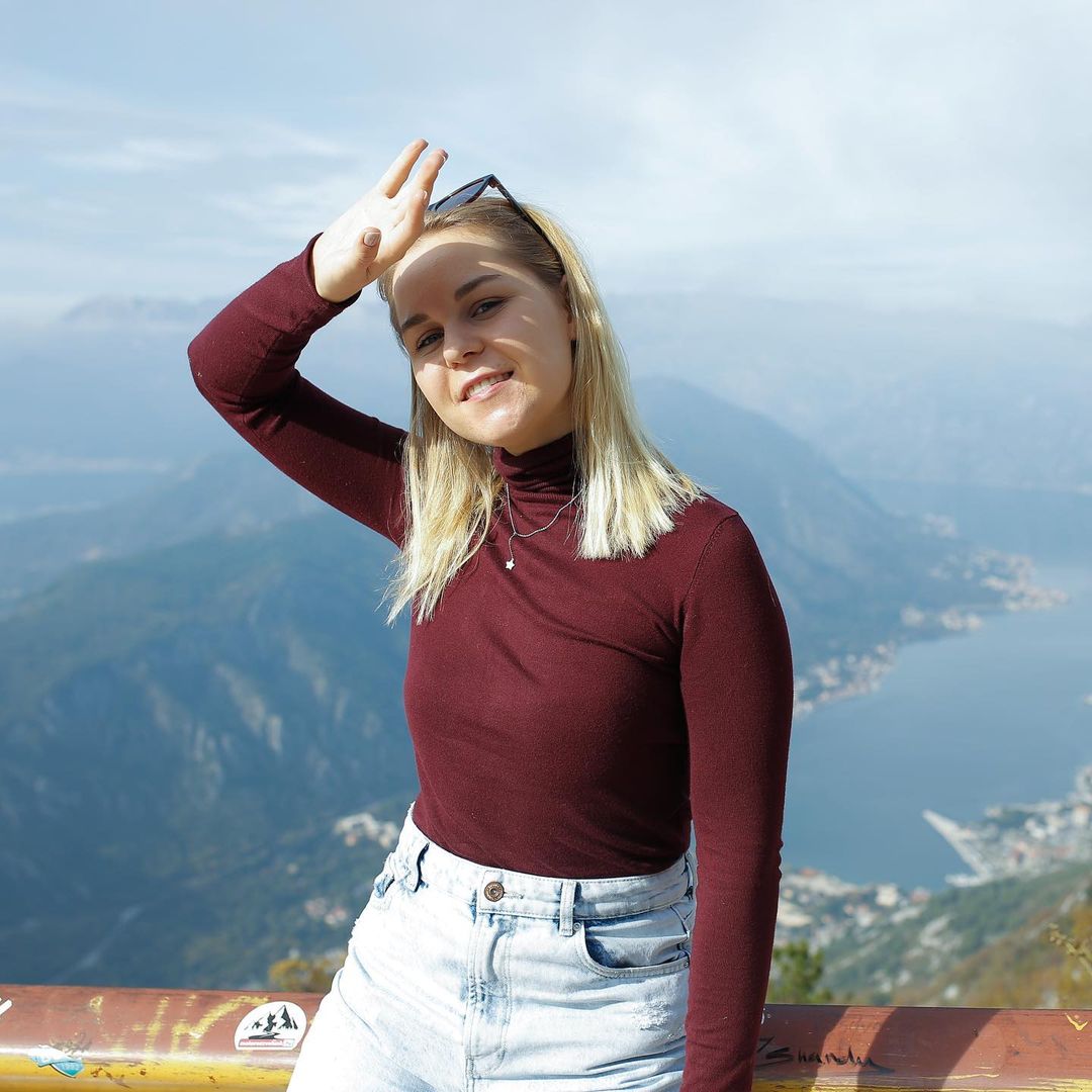 Украинская певица выступила в Черногории и дала советы по посещению этой страны во время пандемии