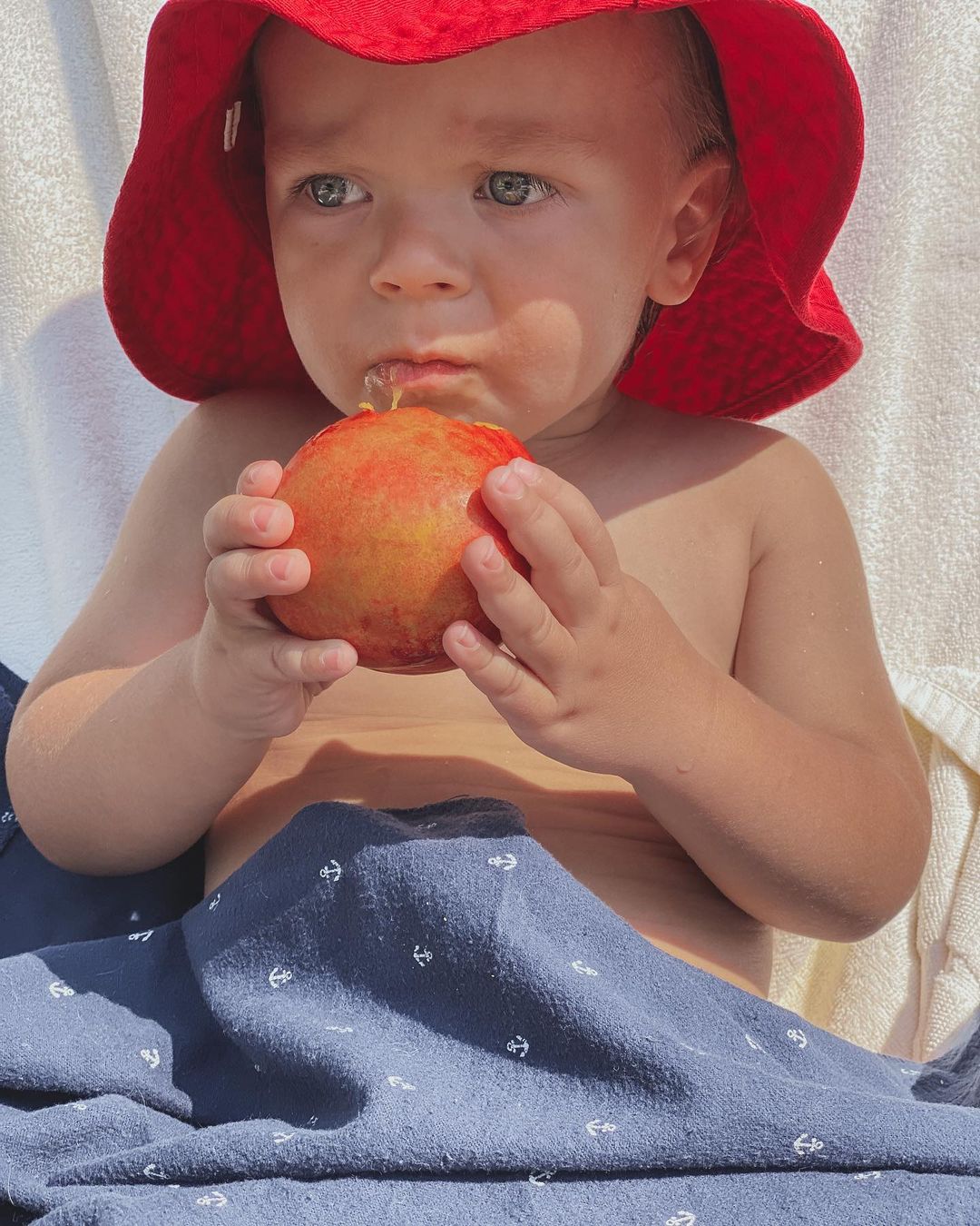 Кайфова матуся: Світлана Тарабарова захопила шанувальників рідкісними фото своєї сім'ї