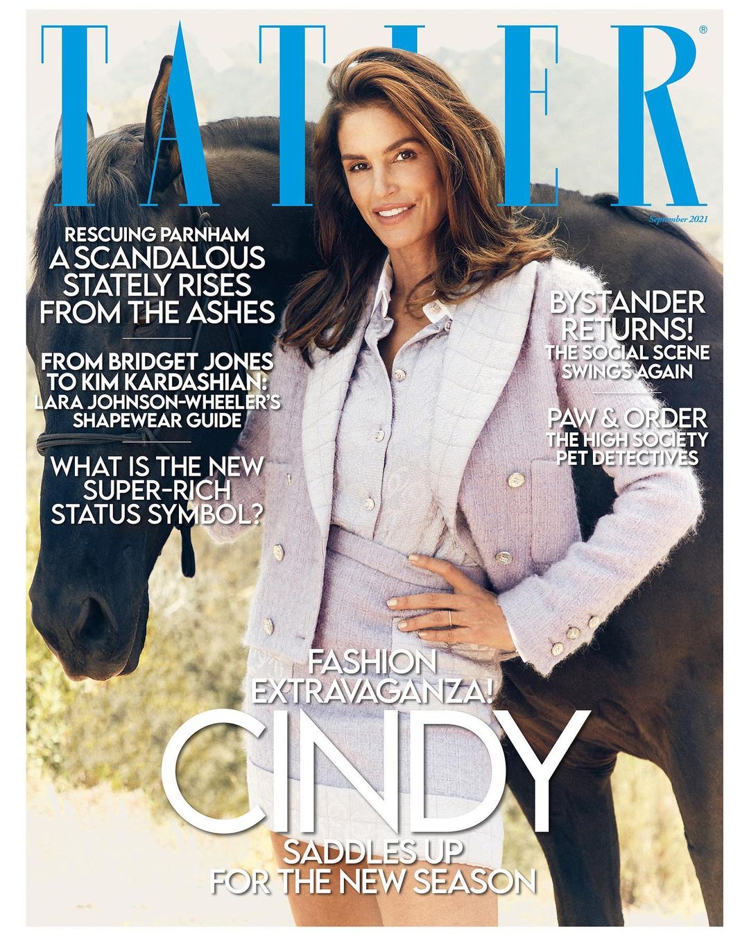 55-летняя Синди Кроуфорд в мини-юбке восхитила точеной фигурой: она не меняется!