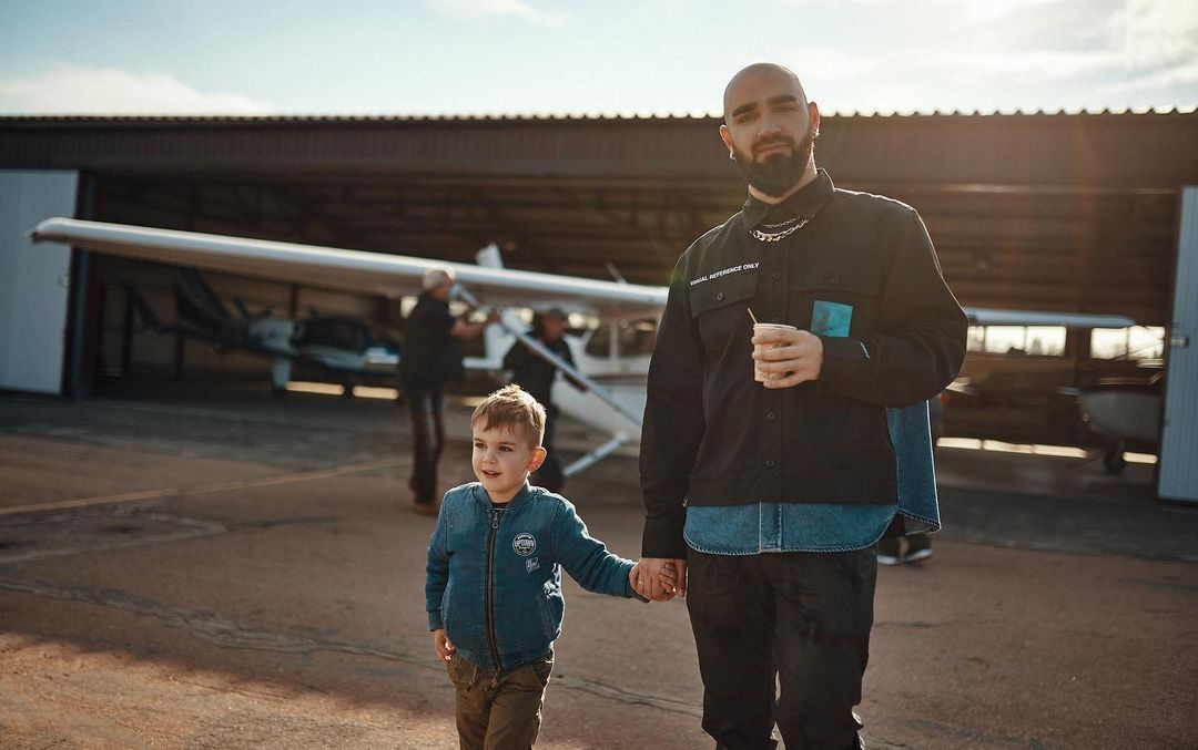 Самая милая семья: Юлия Санина восхитила поклонников трогательными снимками с мужем и сыном