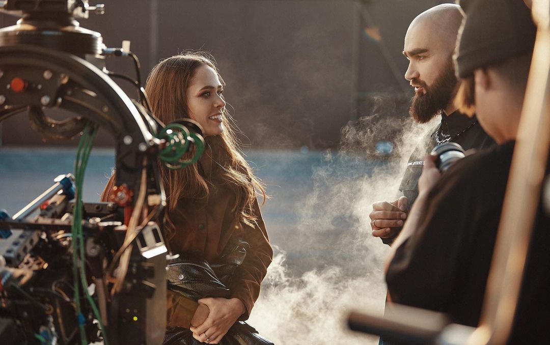 Самая милая семья: Юлия Санина восхитила поклонников трогательными снимками с мужем и сыном