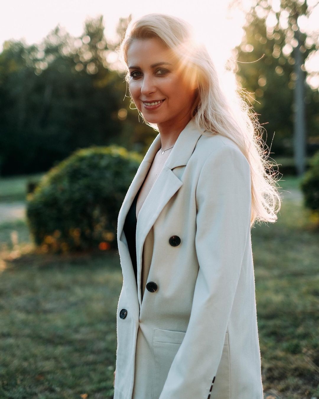 Тоня Матвієнко у свої 40 розбурхує вишуканістю та красою: яскраві фото