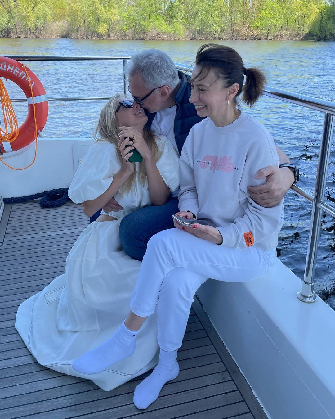 От любви помолодел: Вера Брежнева очаровала редким фото с мужем-именинником