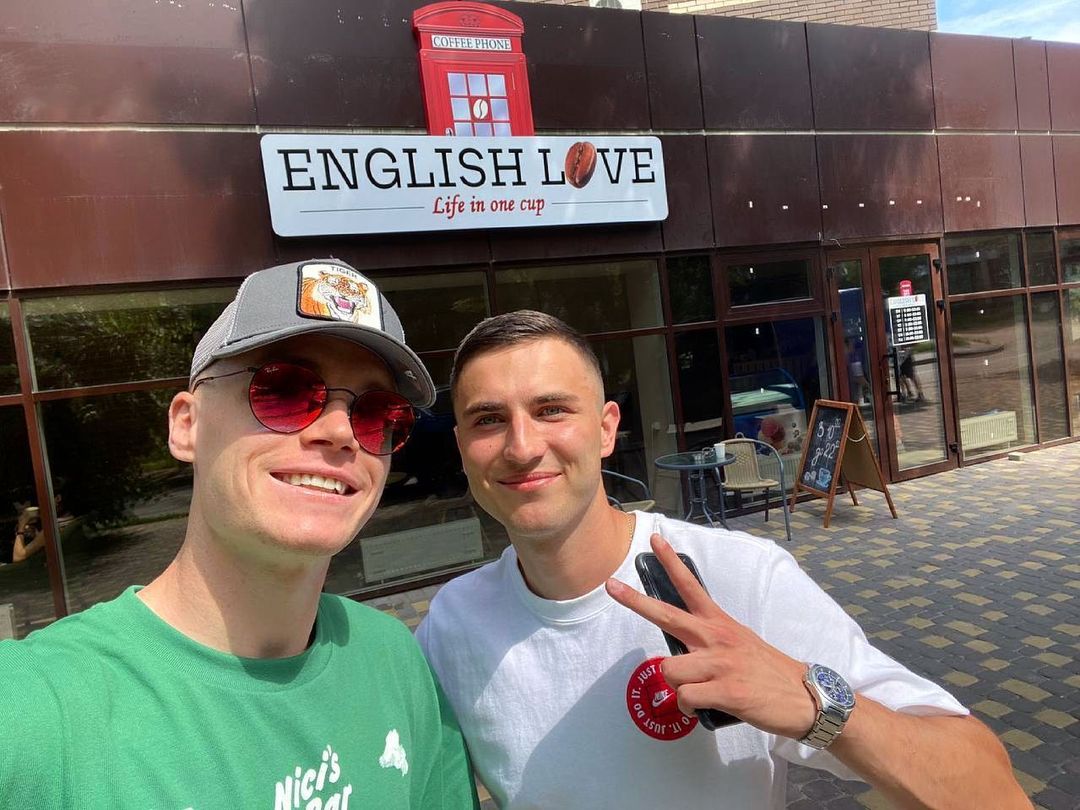 Украинские футболисты "ушли в отрыв" на райских курортах после Евро 2020: яркие фото