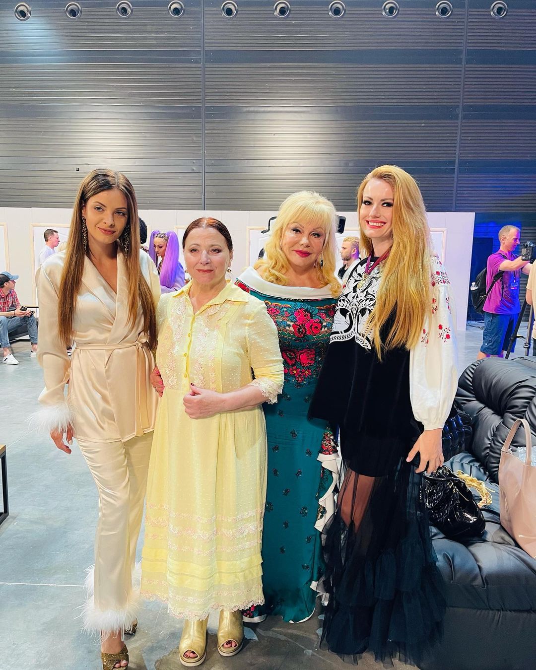 "Співають всі": появились первые фото со съемок грандиозного ТВ-шоу