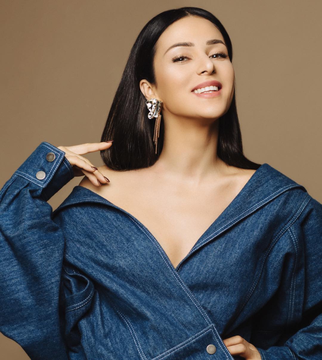 Дуже ніжно та спокусливо: Злата Огневич розбурхала відвертим фото в спальні