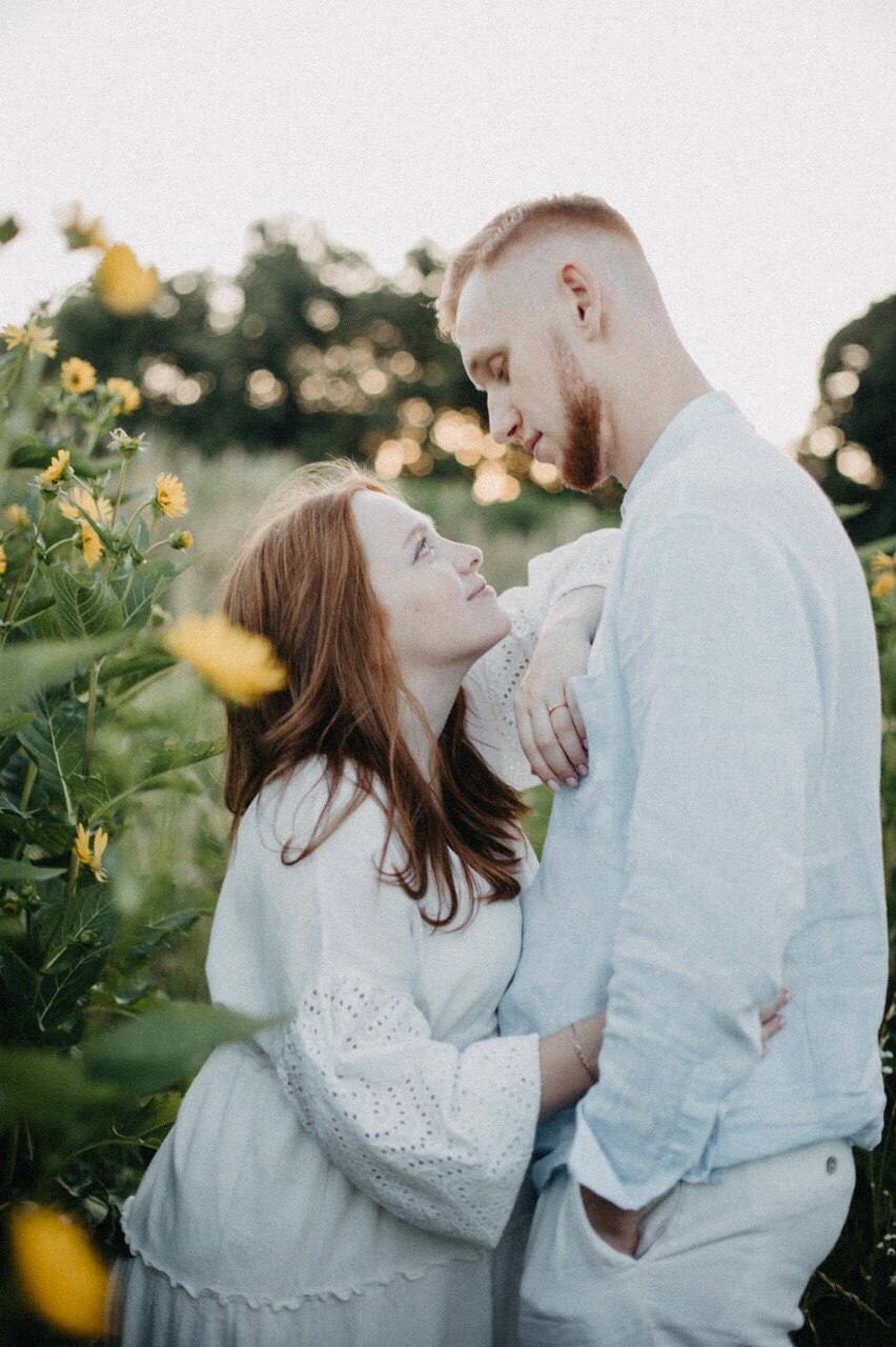 Один з найвпізнаваніших українських акторів розповів про дружину-героїню і зміни в житті після народження дитини