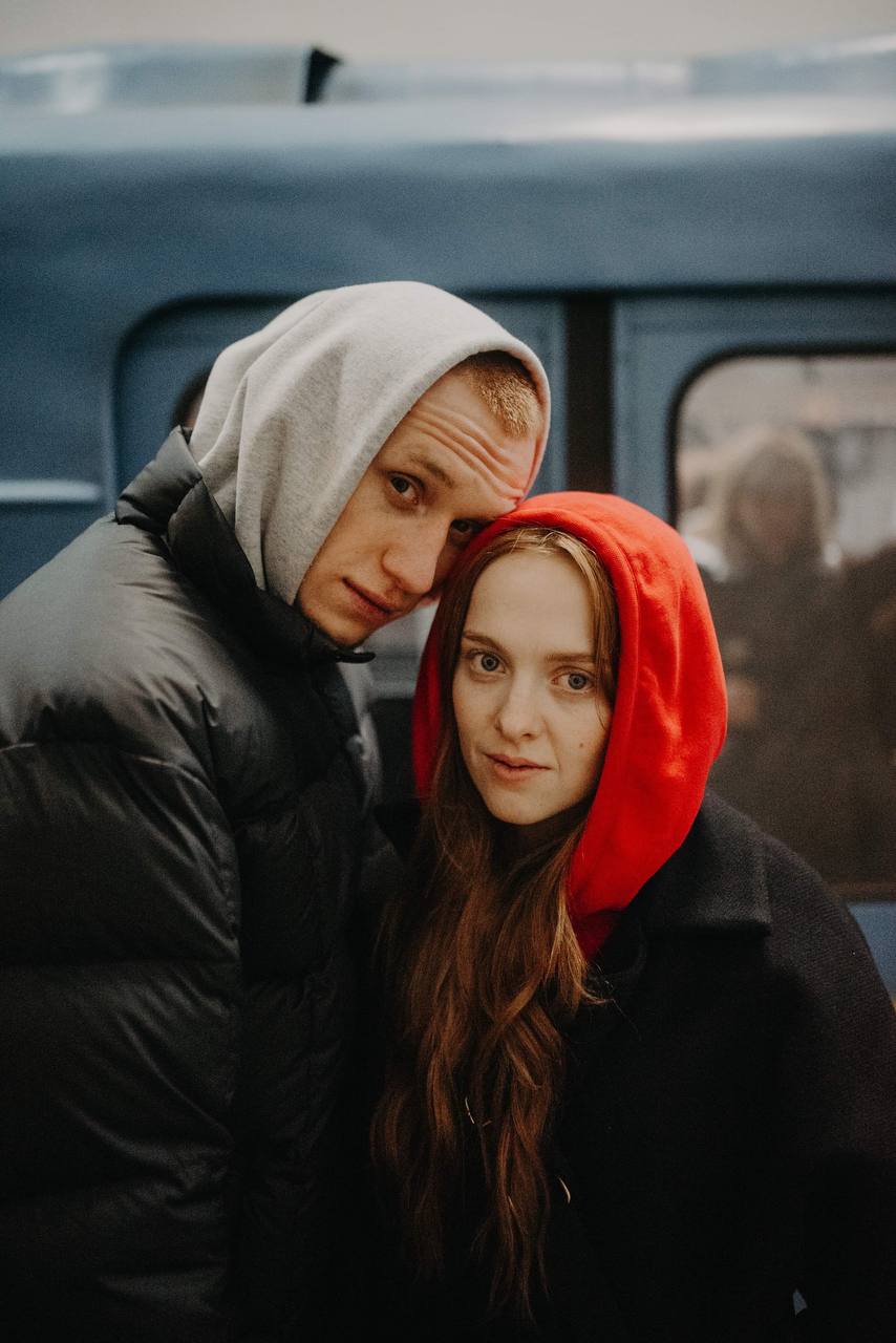 Один з найвпізнаваніших українських акторів розповів про дружину-героїню і зміни в житті після народження дитини