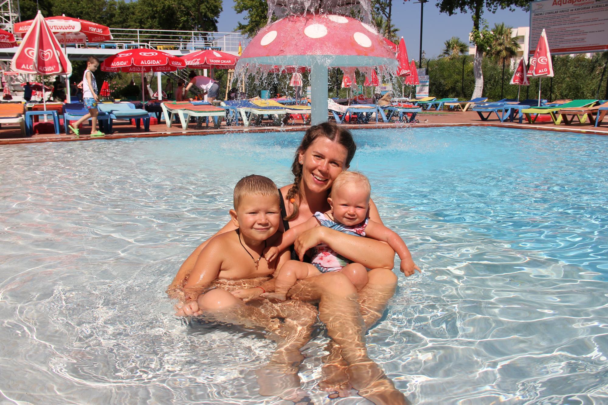 Устанавливаю сыну дедлайны: актриса Ирина Хоменко призналась, как мотивирует ребенка учиться