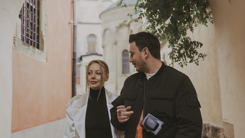 Тіна Кароль і Ivan NAVI влаштували романтику у Львові під українську пісню: ніжне відео