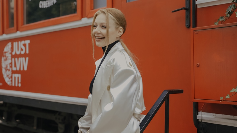 Тіна Кароль і Ivan NAVI влаштували романтику у Львові під українську пісню: ніжне відео