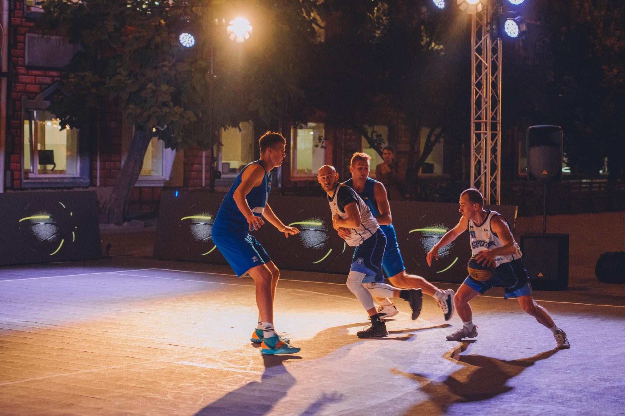 Жаркая Африка посреди столицы: как прошел масштабный фестиваль White Nights Festival. Africa
