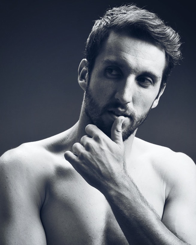 У Мережу "злили" імена учасників Холостячки 2: хто вони і звідки (фото)