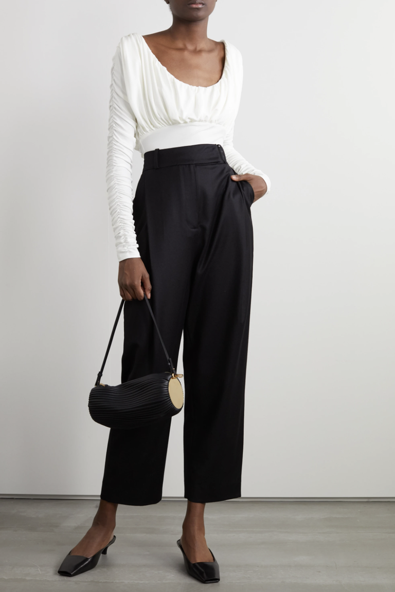 Тренды 2022: топ-7 зимних вещей, которые легко сделают вас самой стильной в офисе