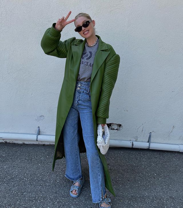 Кейп и халат: стилист показала, какое пальто в тренде осенью 2021