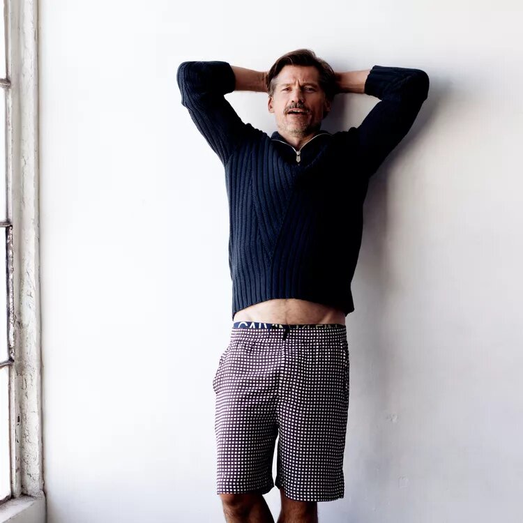 Новый Ланнистер: 51-летний Николай Костер-Вальдау позирует в трендовых нарядах для Vogue (фото)