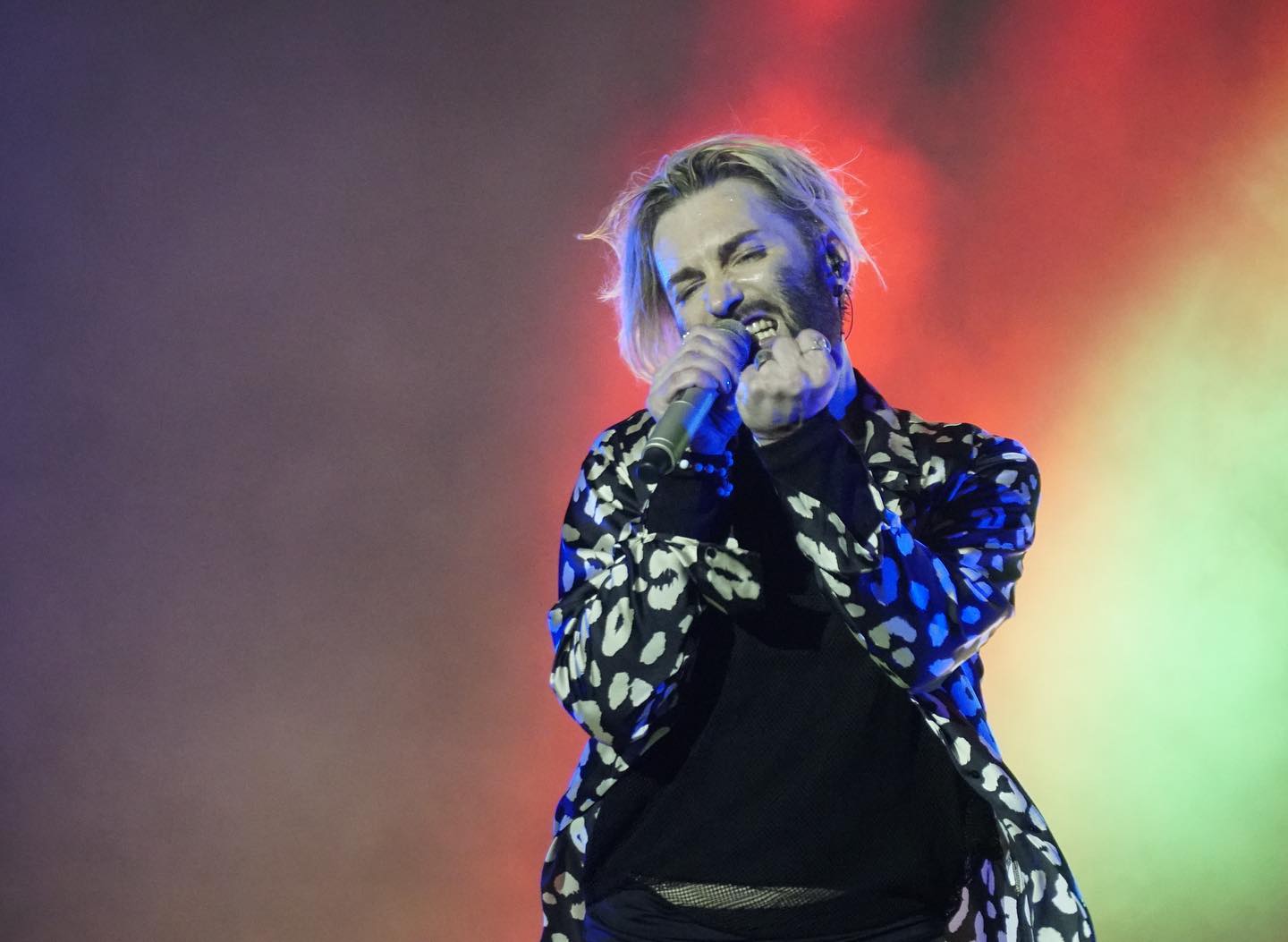 Робота на дві країни і колаб з Сердючкою: як живе і чим займається EL Кравчук